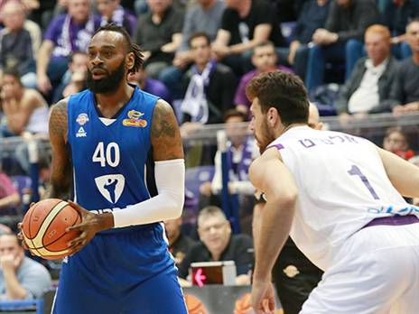 ניצחון קריטי לפישר והרצליה (צילום: מנהלת הליגה)