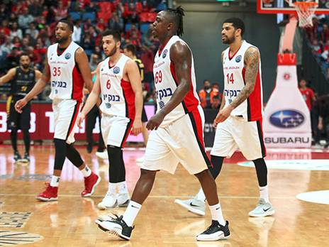 שחקני ירושלים אחרי הפסד בליגת האלופות (אלן שיבר)