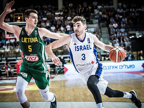 קרביץ. עוד לא חושב על ההנפה (עודד קרני)