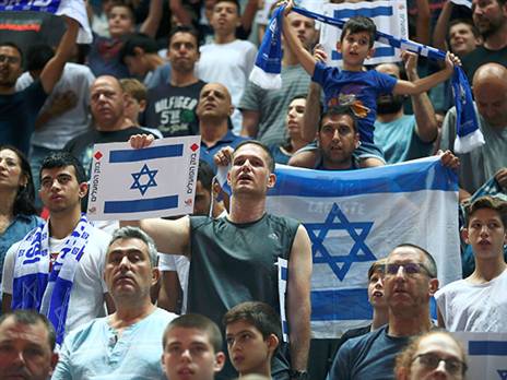 האוהדים חיסלו את הכרטיסים (אלן שיבר)