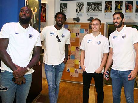 שחקני הרכש פה (אלן שיבר)