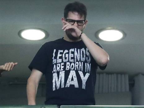 לא מתכוון להיכנע. חוגג (דני מרון)