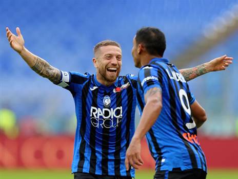 הבליץ שוב עבד, אבל לא הספיק לניצחון. 'פאפו' חוגג עם מוריאל (getty)