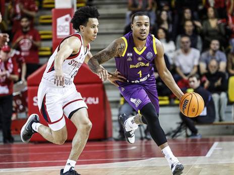 קאופיין. הופעת בכורה פושרת (FIBA)