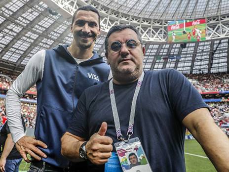 ראיולה ועןד לקוח מרוצה (getty)