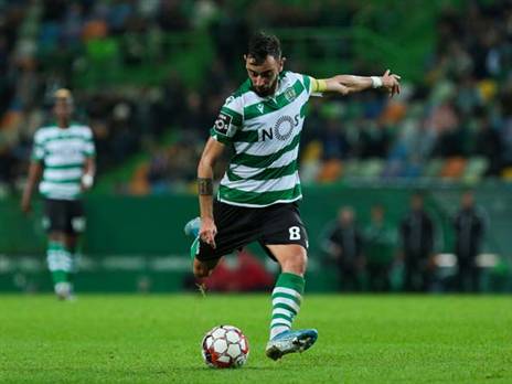 השחקן המצטיין של ספורטינג בדרך לאנגליה (getty)