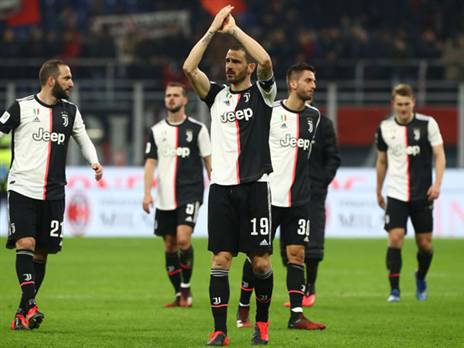 בונוצ'י, שלח מסר ברור לחדר ההלבשה (GETTYIMAGES)