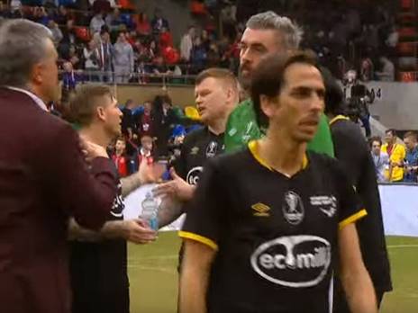 בניון. בלאגן בגמר האגדות