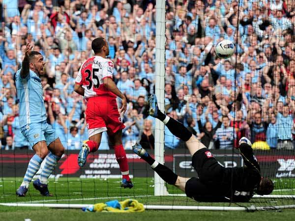 ואיך הפרמייר ליג הייתה נראית בלי הרגע הזה? (GETTY)