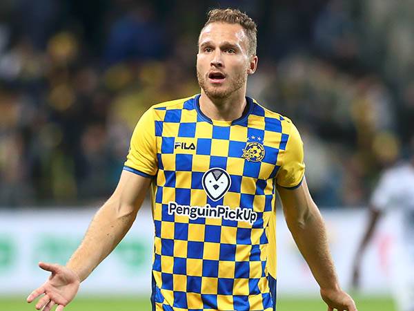 גלזר, עוגן בקישור האחורי של מכבי ת"א (אלן שיבר)