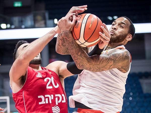 האריסון. נתן הופעה (עודד קרני)