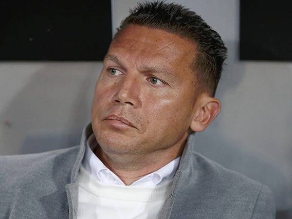 בכר יקשיב לשועה? (אלן שיבר)