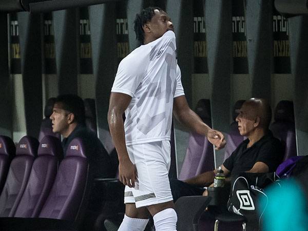 גארסיה, עזיבתו לא מתקדמת (עודד קרני)