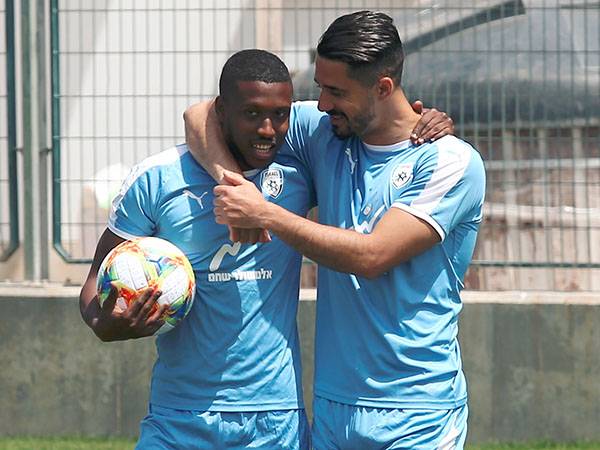 "90 אחוז מחבריי חושבים כמוני". כיאל וטוואטחה (צילום: אלן שיבר)