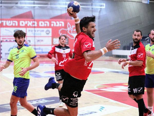 (הדר ואן קולא, איגוד הכדוריד)