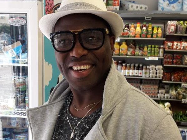 החיוך לא יורד מהפנים. אמולה (צילום משפחתי)