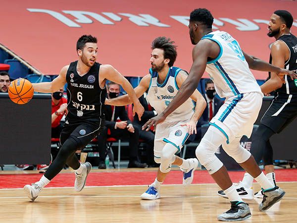 15 נקודות של בלאט לא עזרו (אלן שיבר)