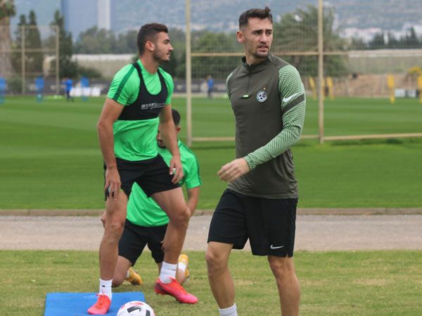 אצילי, יוסיף עומק (באדיבות מכבי חיפה)