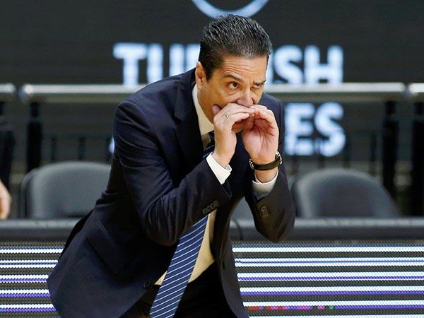 יאניס. הפנים קדימה (אלן שיבר)