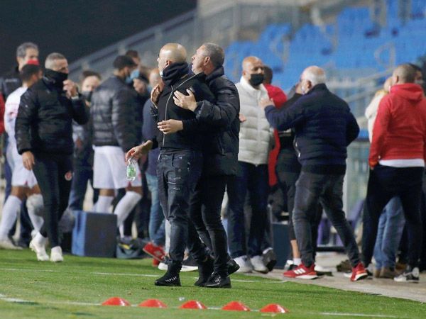 הפריד כוחות. קלינגר (אלן שיבר)