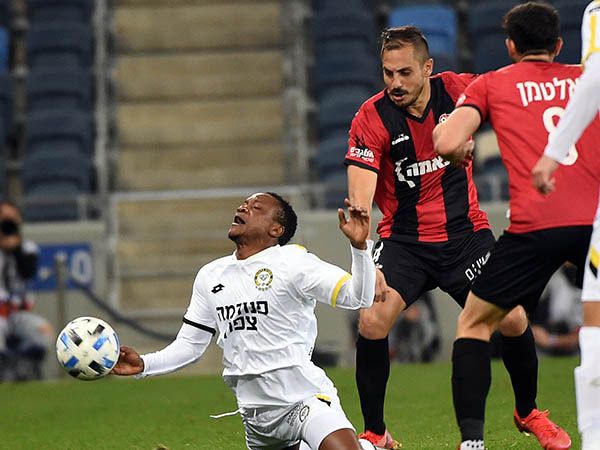 ירשים בבכורה בהרכב? דומביה (צילום: ברני ארדוב)