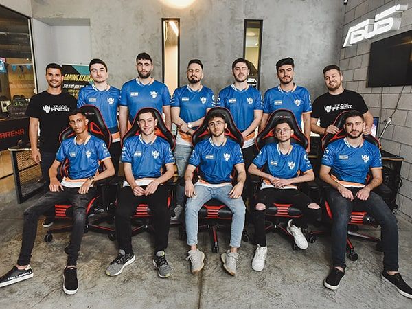 Team Finest בהרכב מלא. קרדיט: אור גליקמן