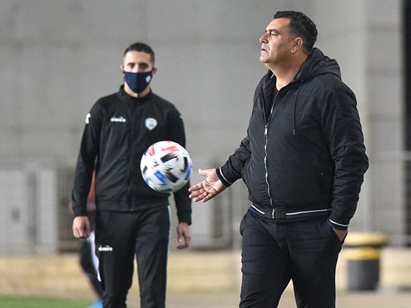 קורצקי מרוצה. חדרה תצליח לשרוד? (עודד קרני)