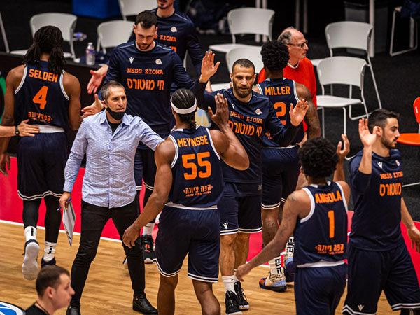 הישג יוצא דופן (FIBA)