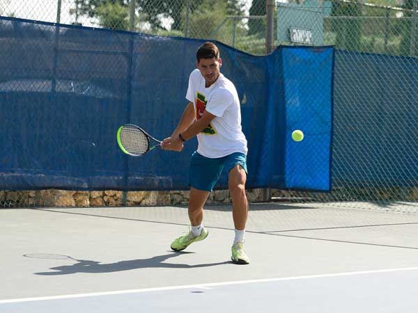 ישי עוליאל. העפיל לחצי הגמר (ליאור דסקל)