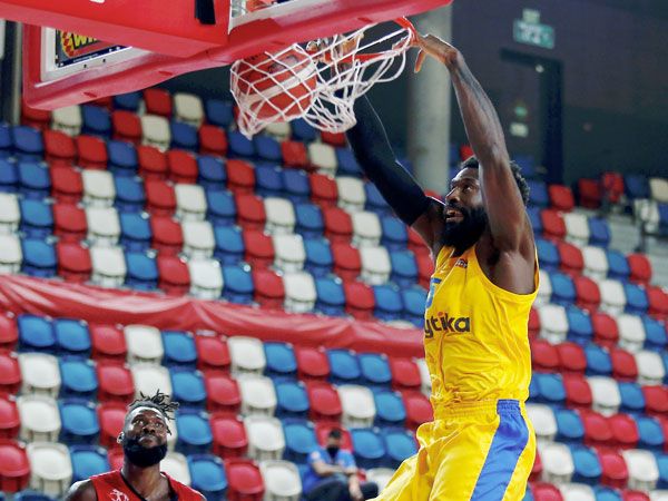 האנטר. שוב לא בסגל (אלן שיבר)