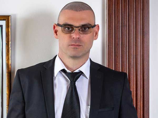 עורכי דינה של המתלוננת, זיו ומשה גלעד