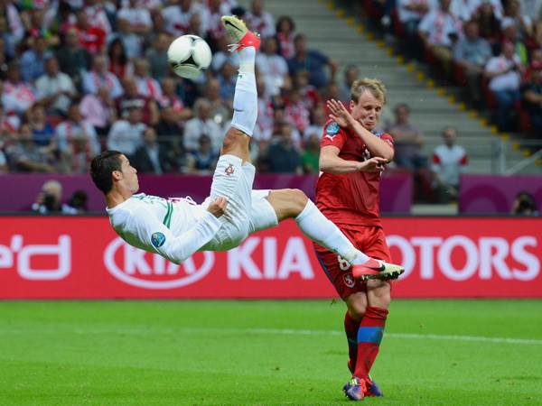 רונאלדו. משתמש הרבה ברגל החזקה (Getty)