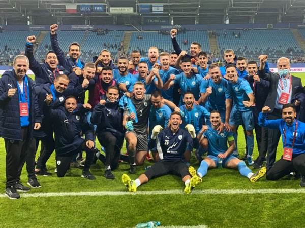 6 מ-6 במוקדמות יורו 2023. הנבחרת הצעירה חוגגת