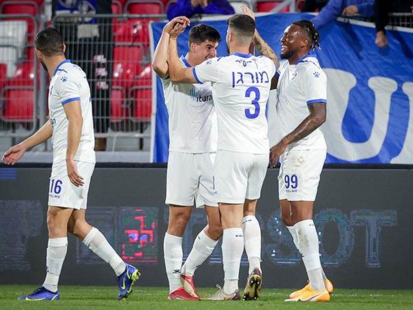 שער שלו? נידם חוגג את השער (צילום: מאור אלקסלסי)