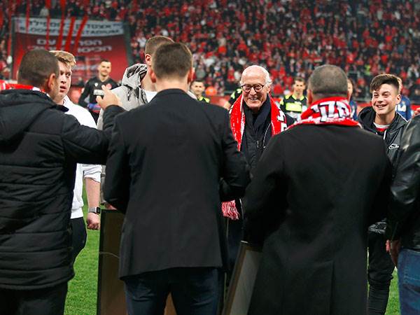 קשטן. ראוי (אלן שיבר)