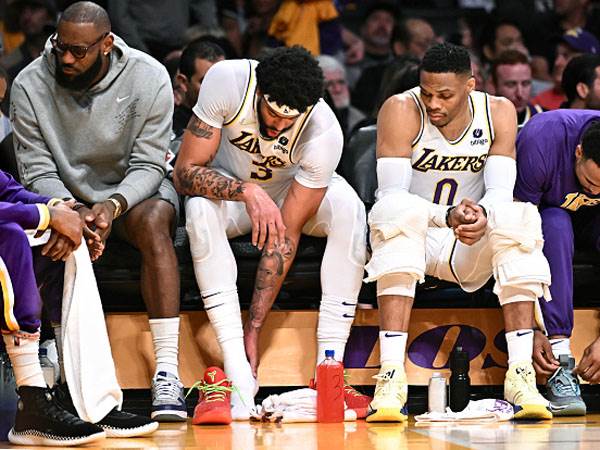 אכזבה בצהוב. ווסטברוק, דיוויס וג'יימס (GETTY)