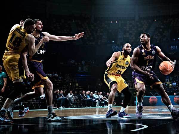 הוא הגיע כרגיל. רגלנד (פיב"א)