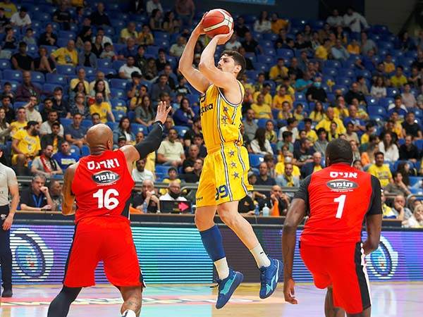 יפתח זיו. רגעים קשים (אלן שיבר)