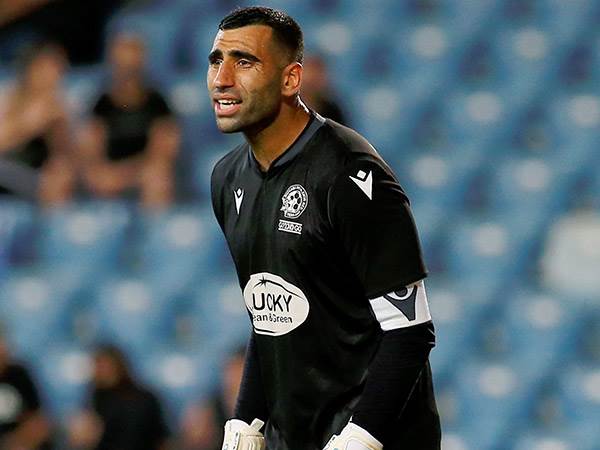 פחות רוצה לשחק בלאומית. ינקו (אלן שיבר)