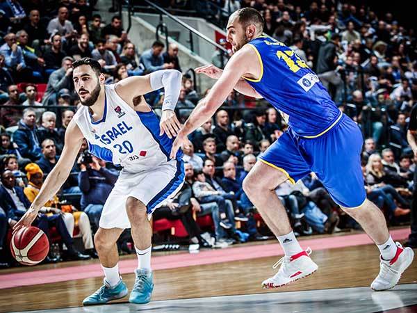 הימים האלה עשו טוב". זלמנסון (עודד קרני)