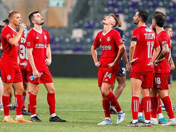 שחקני הפועל. הקבוצה עשויה להתחזק (אלן שיבר)