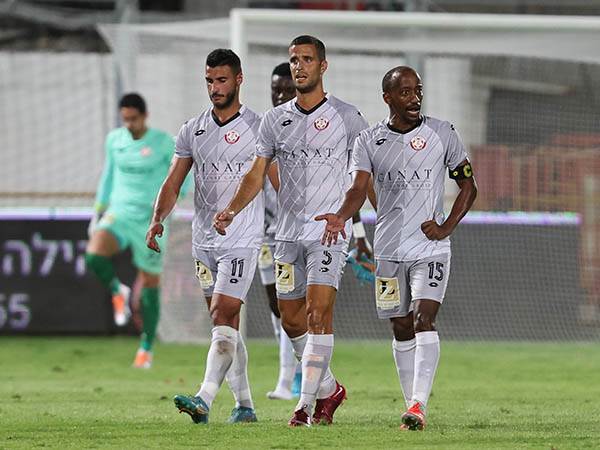 "יודעים להגיב תוך כדי משחק" (לירון מולדובן)