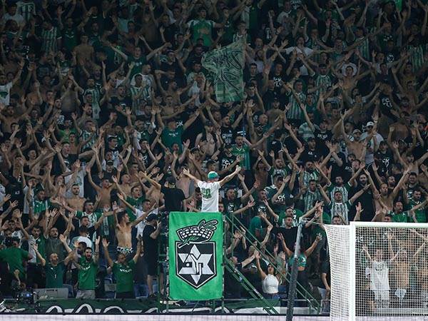 רבים מהם יגיעו לאיצטדיון. אוהדי חיפה (מאור אלקסלסי)