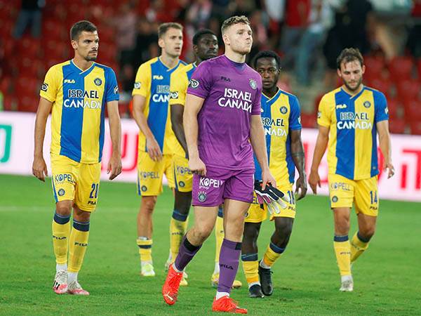 הצהובים יחפשו חיזוק מעבר לים (אלן שיבר)