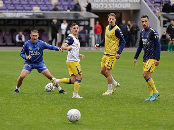 נפרדים (מרקו)