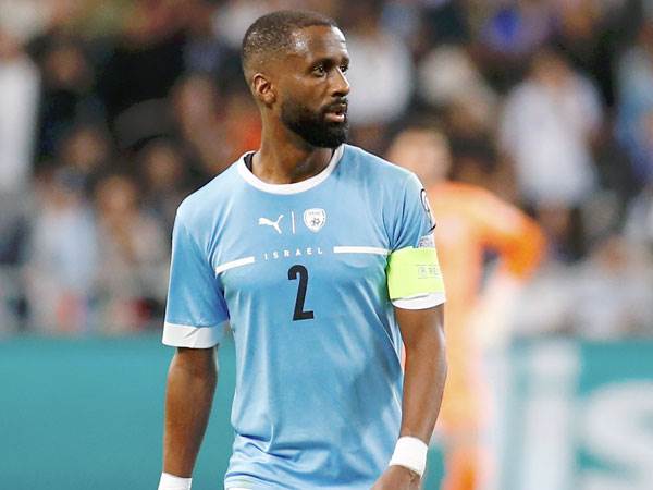 אלי דסה. מהמשחקים החלשים שלו בנבחרת (אלן שיבר)