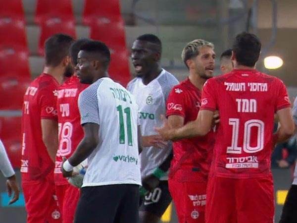 מתפתח עימות בין סק לוויטור