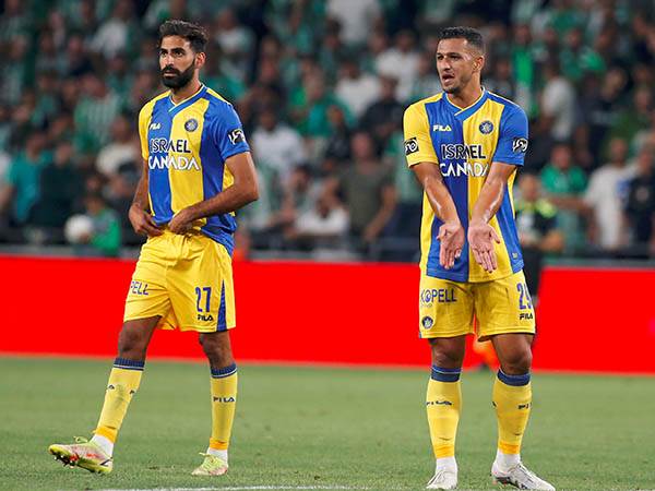 "לא במשחק" (אלן שיבר)