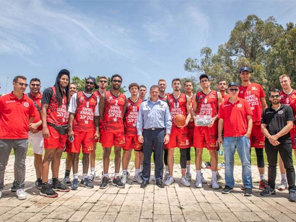 "הבאתם לכולנו גאווה" (חיל האוויר)