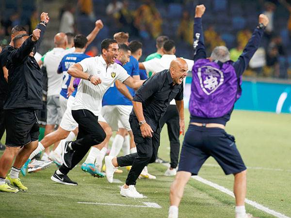 שמחה אדירה בסיום (אלן שיבר)